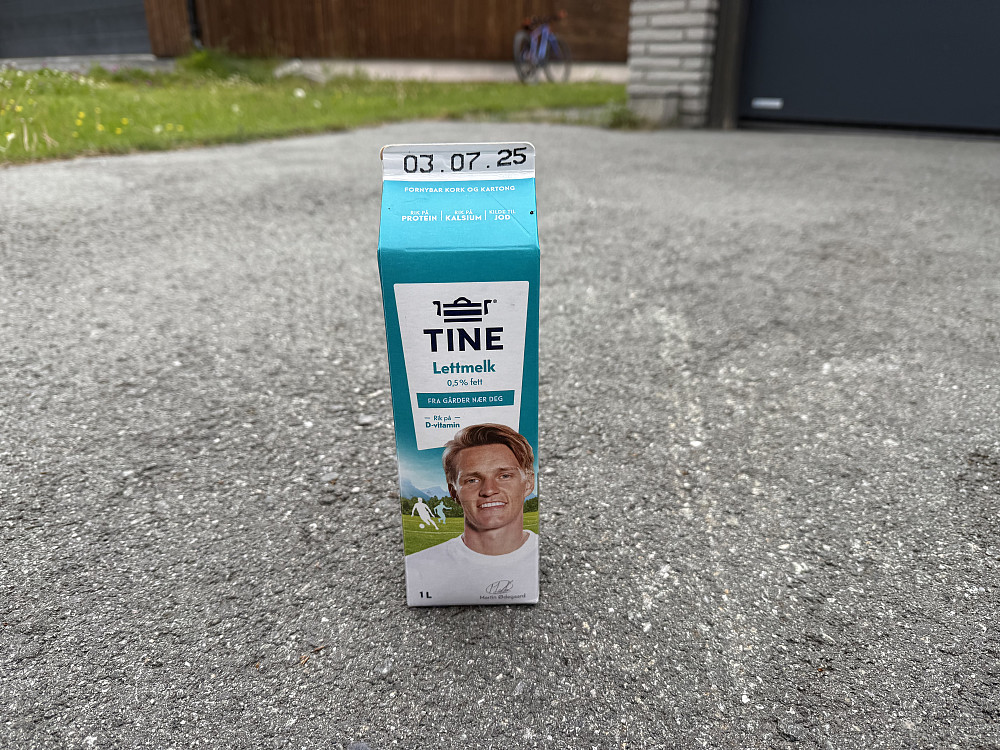 20 cm skiller Blåfjellet og Krunene