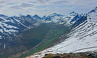 oskalde_20240807_66b32c89c388e.jpg
