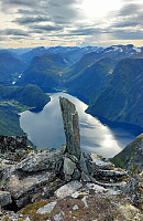 oskalde_20240809_66b5af03d1bea.jpg