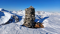 oskalde_20240809_66b5c8f549496.jpg