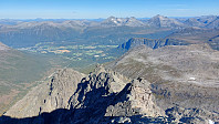 oskalde_20240809_66b65d56b4c3b.jpg
