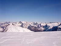 oskalde_20240810_66b7152149991.jpg