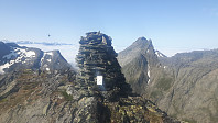 oskalde_20240810_66b770907aa9b.jpg
