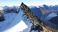 oskalde_20240810_66b77f7ed8f62.jpg