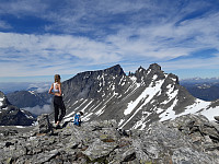 oskalde_20240811_66b87440c0b68.jpg