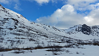 oskalde_20250223_67bb47cb53e4c.jpg