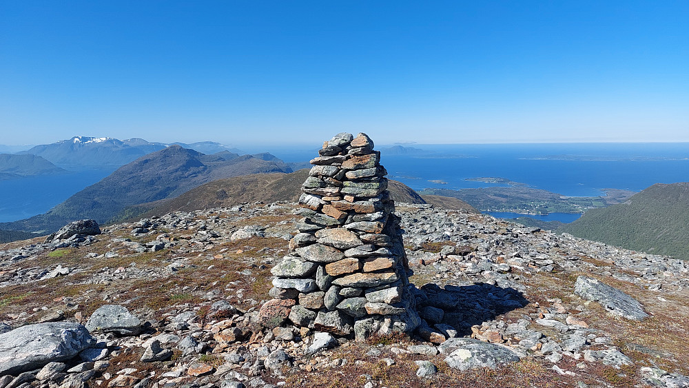 Varden på toppen av Grøtet