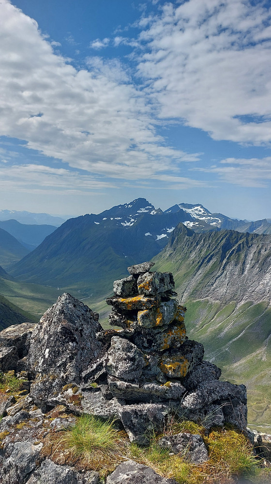 Høgehornet 1038 moh