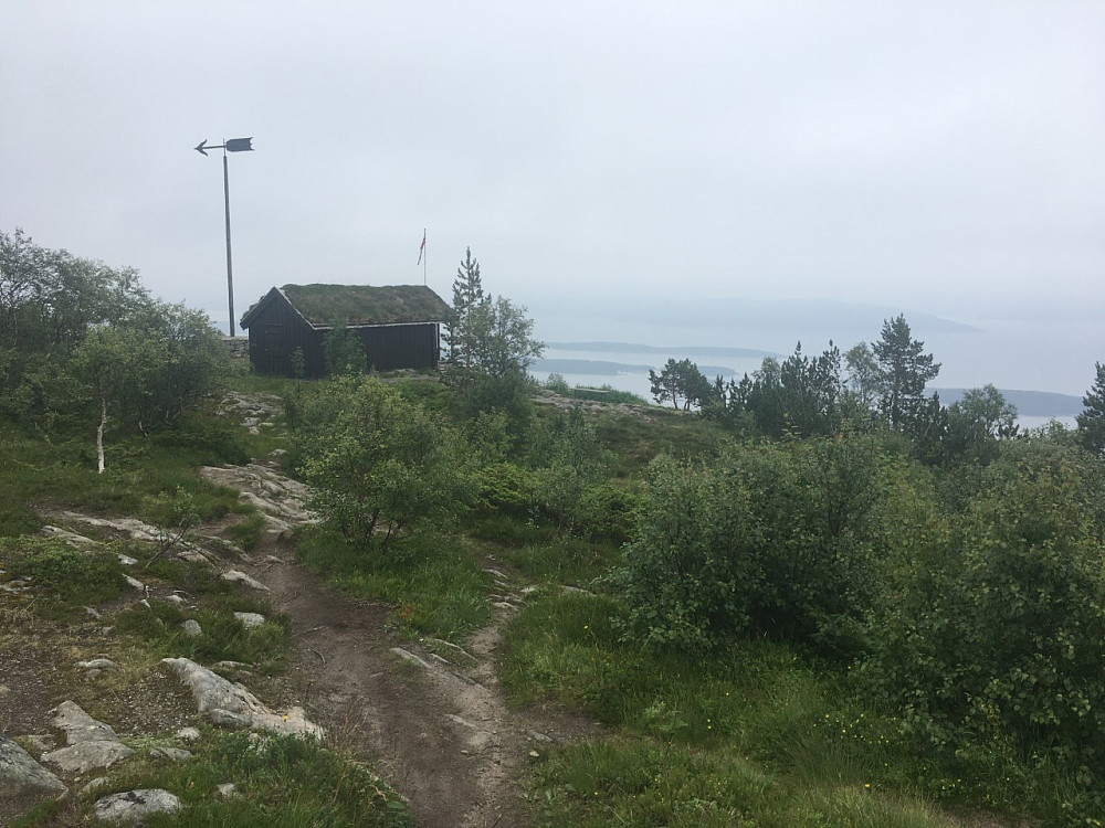 Kom opp rett før regnet skulle komme.
