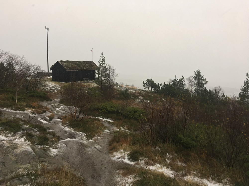 Snøvær på Varden