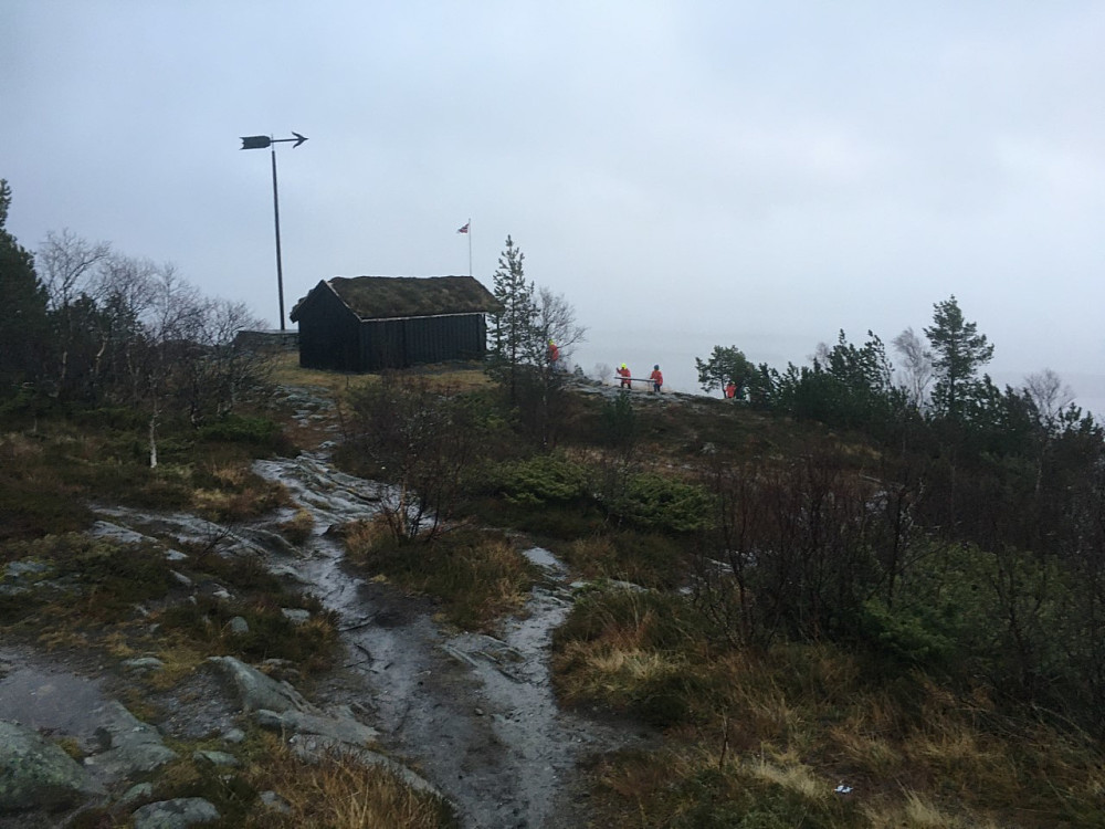 Mye vind og regn.