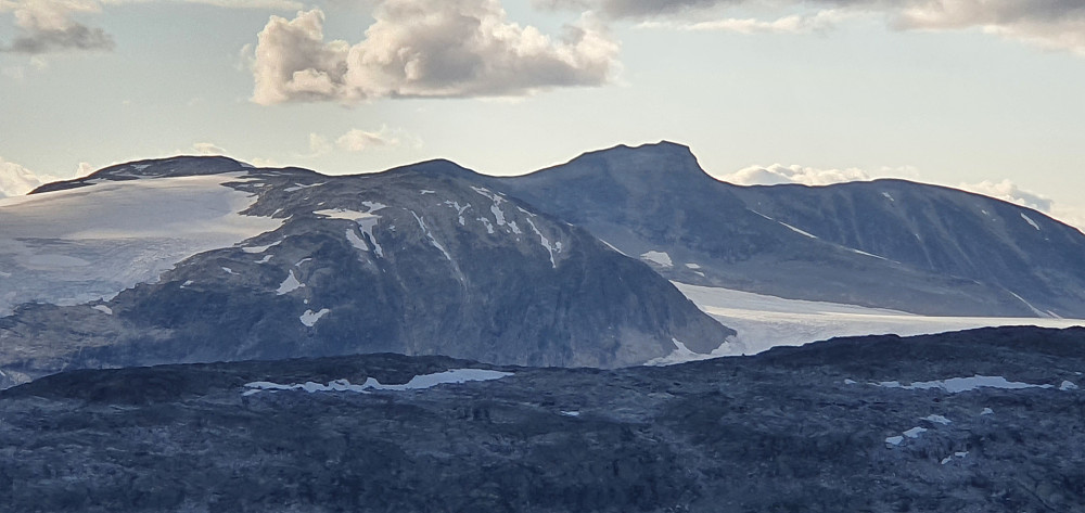 Steinkollen & Tverrådalskyrkja