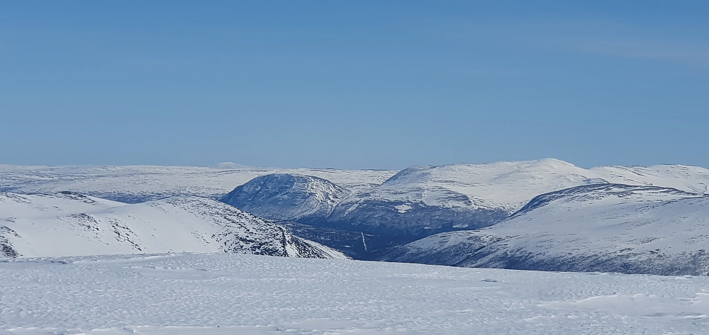 Mot Oppdal sentrum