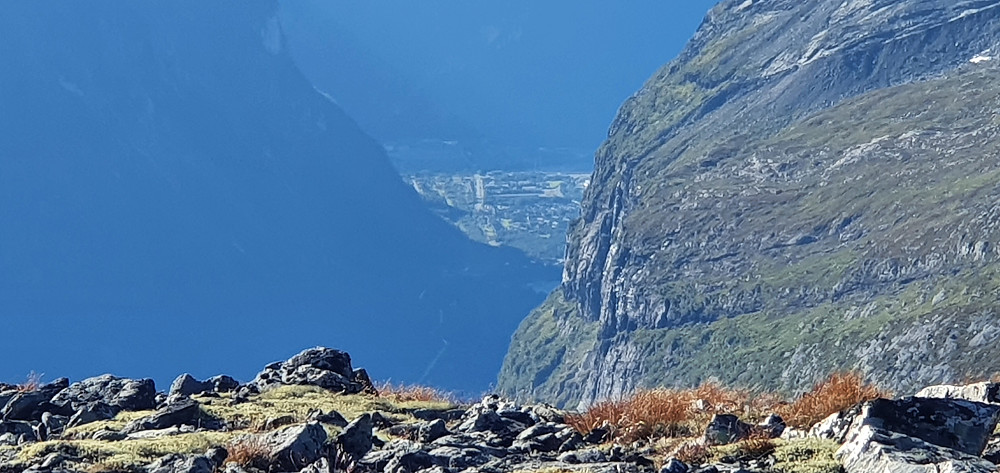 Sunndalsøra sett fra Hoåsnebba