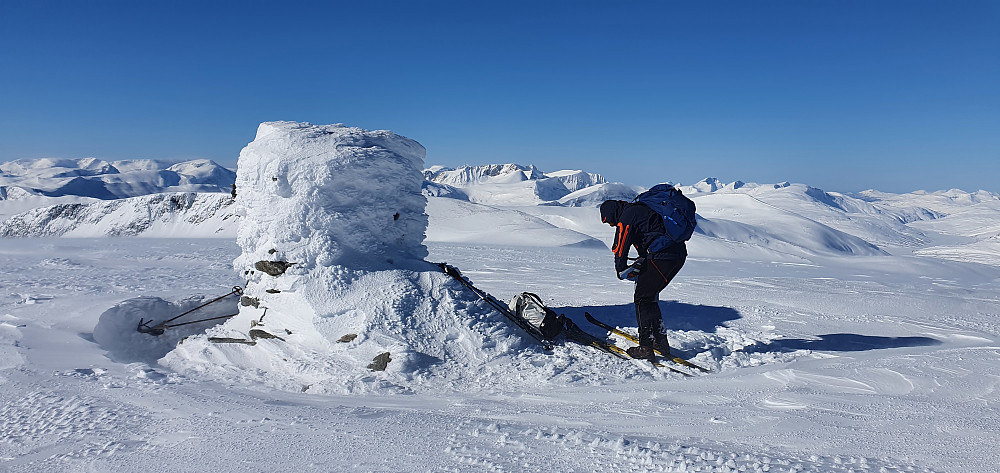 På Kråkvasstinden