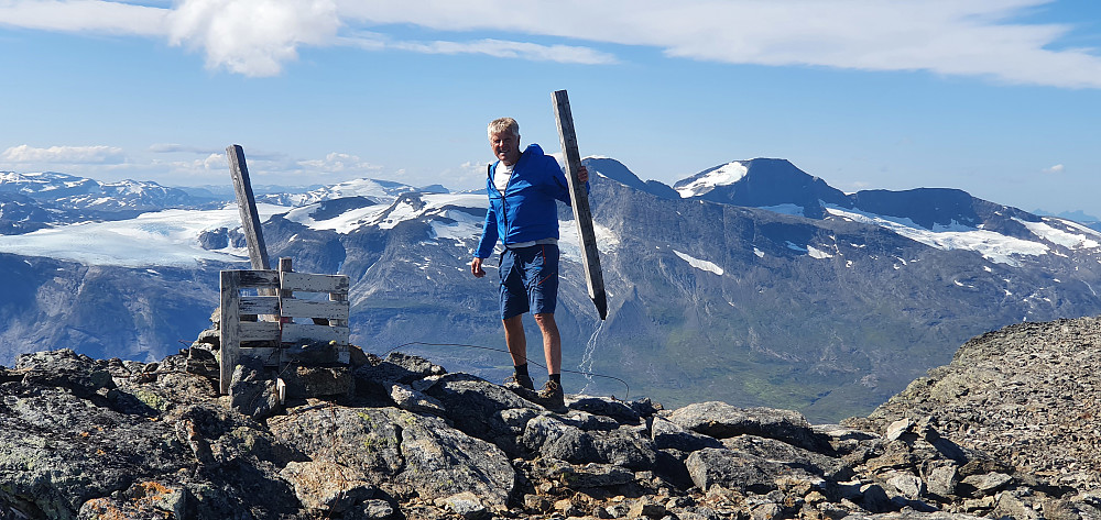 På Sandviktinden - Frostisen i bakgrunnen