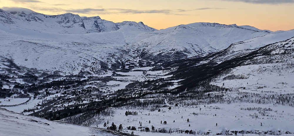 Vakre Storlidalen etter solnedgang