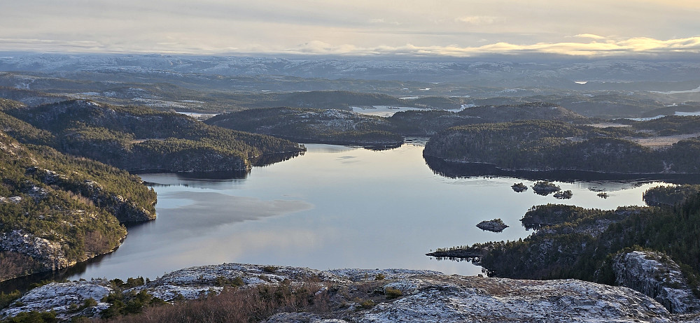 Barsetvatnet sett fra Stongfjellet