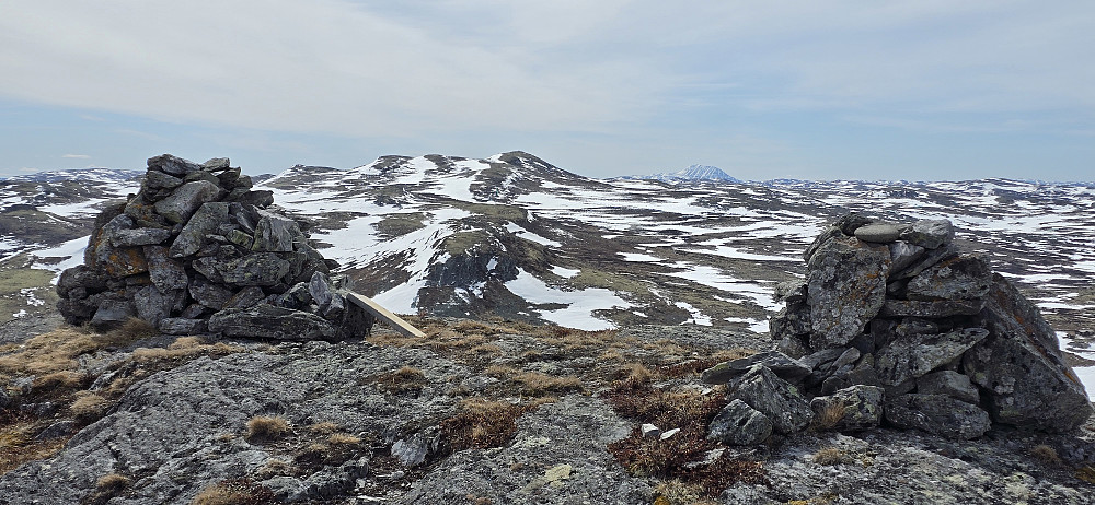 Gaustatoppen i det fjerne..