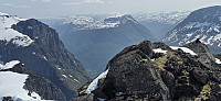 JoSo_20250617_6850a69fc21c7.jpg