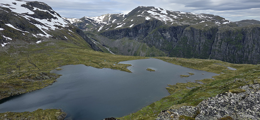 Øykjeheivatnet sett fra Eggane