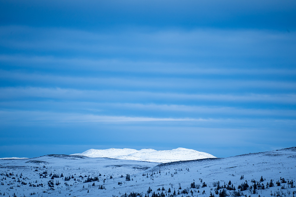 Fete skyer over Norefjell. Mars