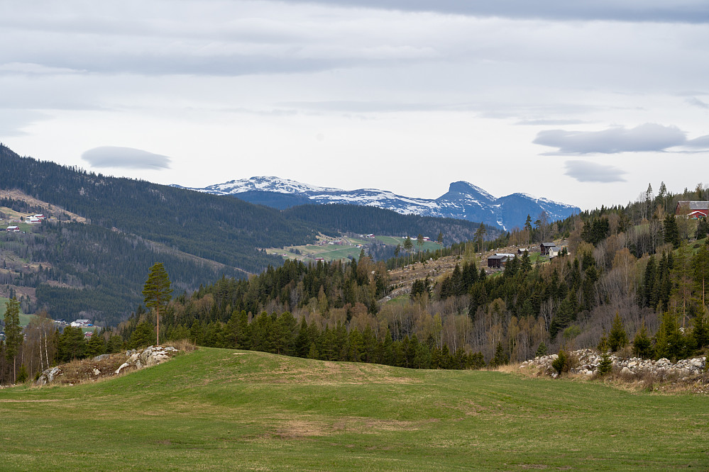 Utsikt mot Storehorn i Hemsedal fra start