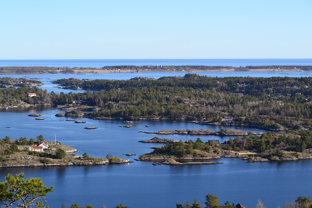 Utsikt mot Jomfruland fra østre Gumøyknute