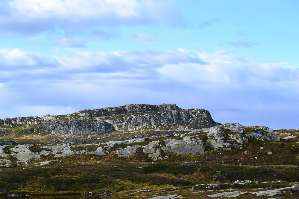 Øysteinnatten sett fra oppstigningen til Gleksefjell
