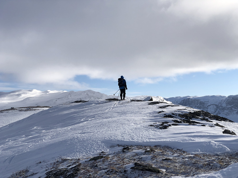 Fra oppe på ryggen sørøst for Ryggen.
