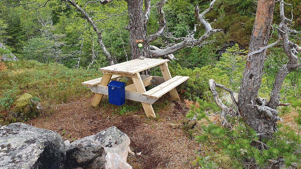 Hvilemulighet på 270 moh.