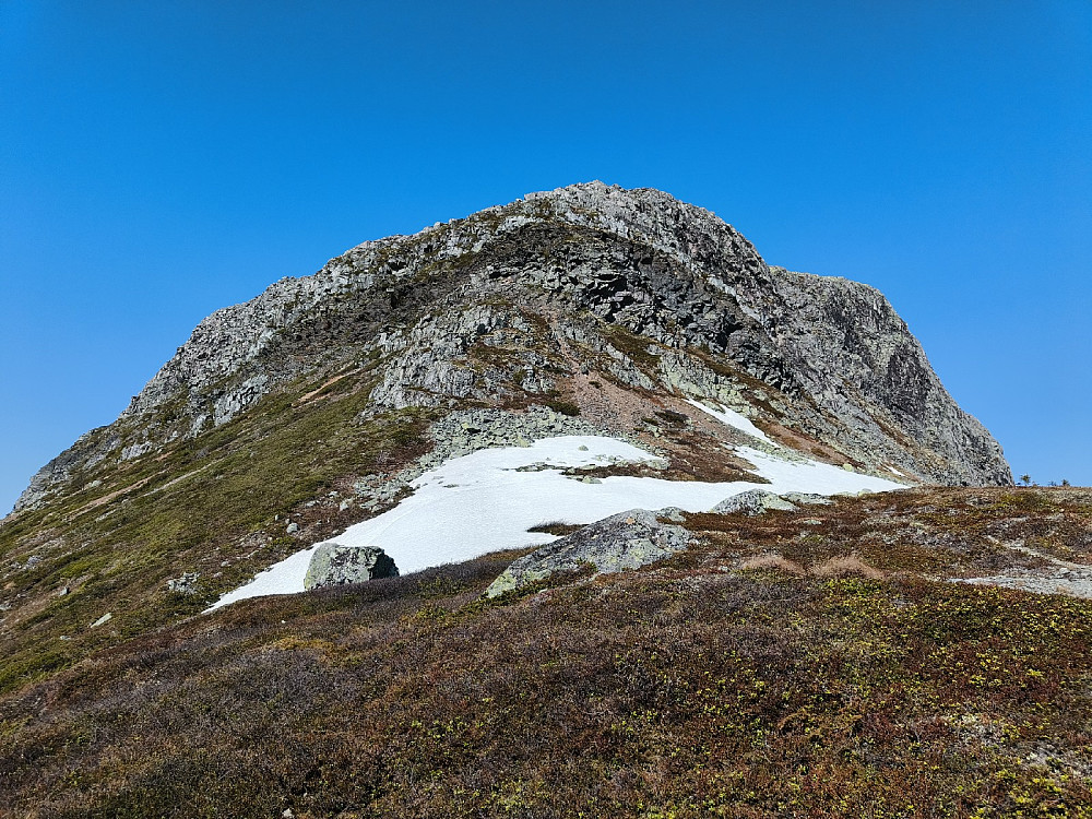 Østegga er min favorittrute opp, og en av de turene jeg har ønsket meg mest i det siste, da det innebærer litt klyveklatring.