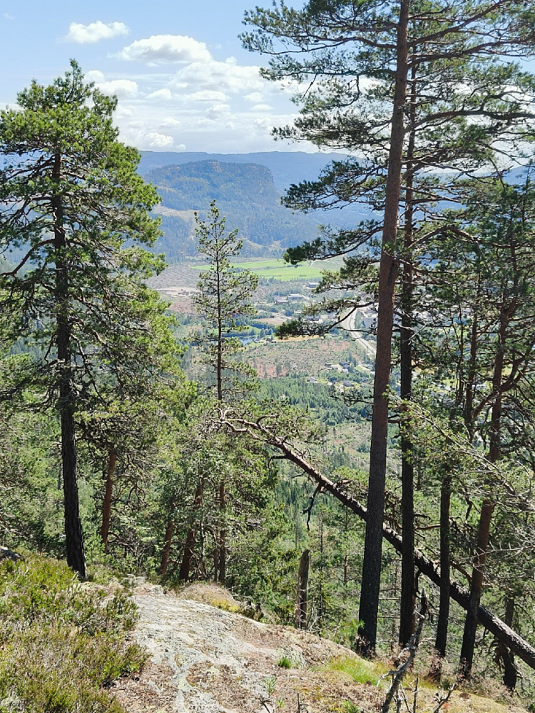 Valdreshornet alias Puttekollen i fokus. Sett fra toppen.