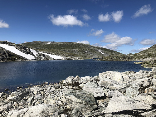 Fossdalsvatnet var temmelig kaldt denne dagen!