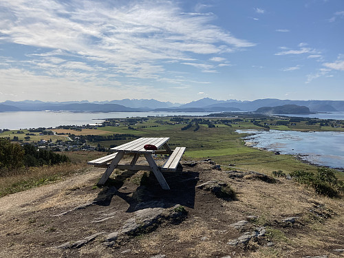 En fantastisk topp helt nord på øya Vigra!