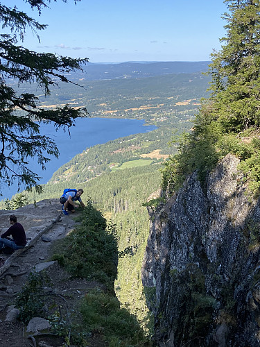 Fascinerende natur ved kløften på Mørkganga