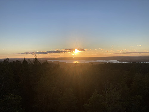 Snart solnedgang over Øyeren.