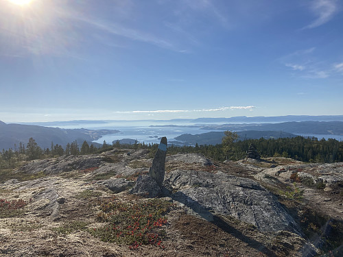 Vel oppe på snaufjellet blir utsikten naturligvis god!