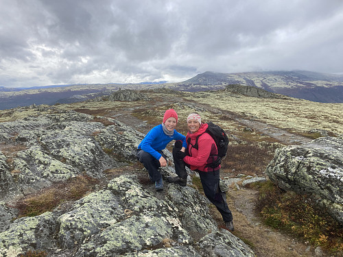 Snart på toppen, nå er det nesten flatt bort til varden