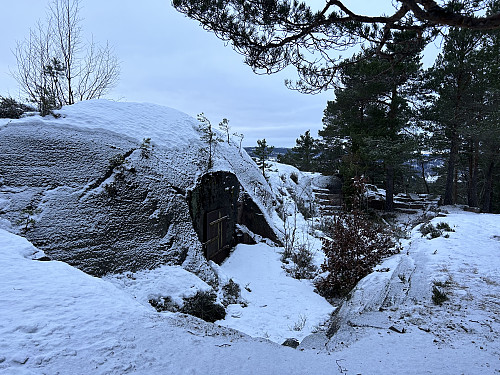 Leina kanonpost ligger oppe på Verpenåsen