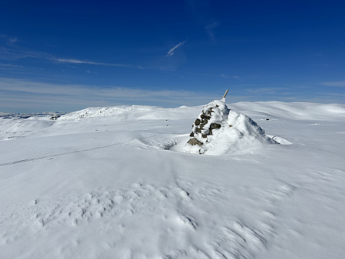 Sørbølnatten med Sørbølfjellet i bakgrunnen
