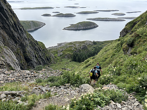 Jeg møtte flere mennesker på vei opp brattstien i Kalvdalen
