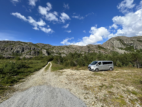 Hårfjellet parkering øverst i Vassdalen.