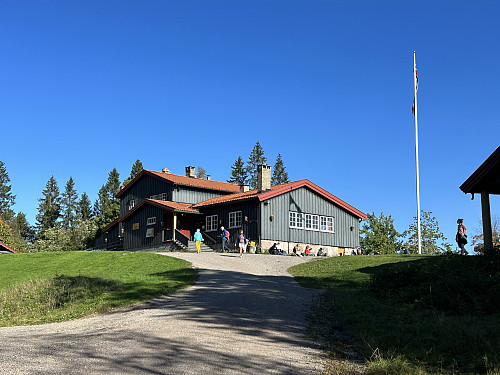 Flott dag på Lilloseter med mange turglade mennesker:)