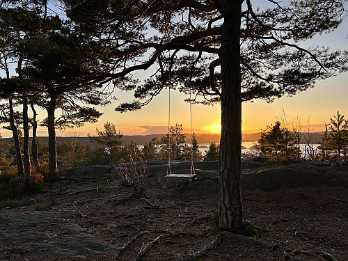 Sjåen anbefales en solfyllt ettermiddag!