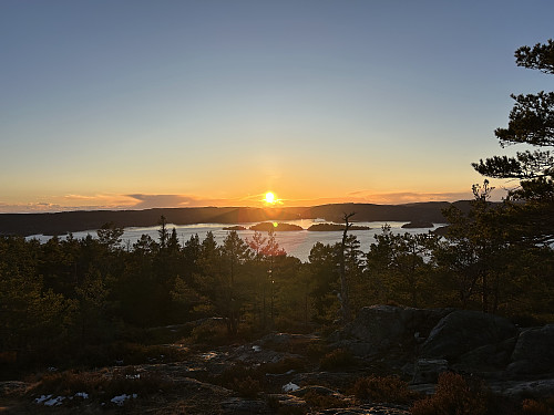 Nydelig solnedgang fra toppen av Sjåen