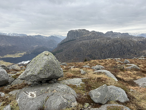 Faureknuten sett fra Nonsfjellet