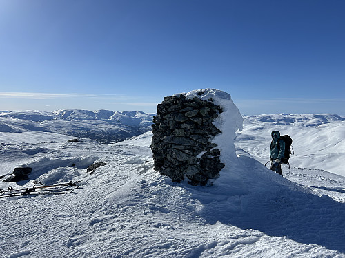 Godt å søke le bak varden på Eilivseggi