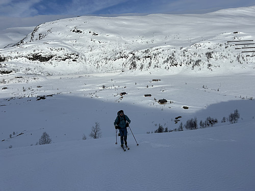 Bratt stigning på vei opp fra dalen