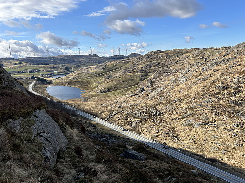 Utsikt vestover fra oppstigningen mot Vauleknuten